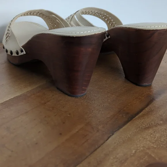 🆕🌿NICOLE FARHI SANDALS🌿 - Picture 8 of 10